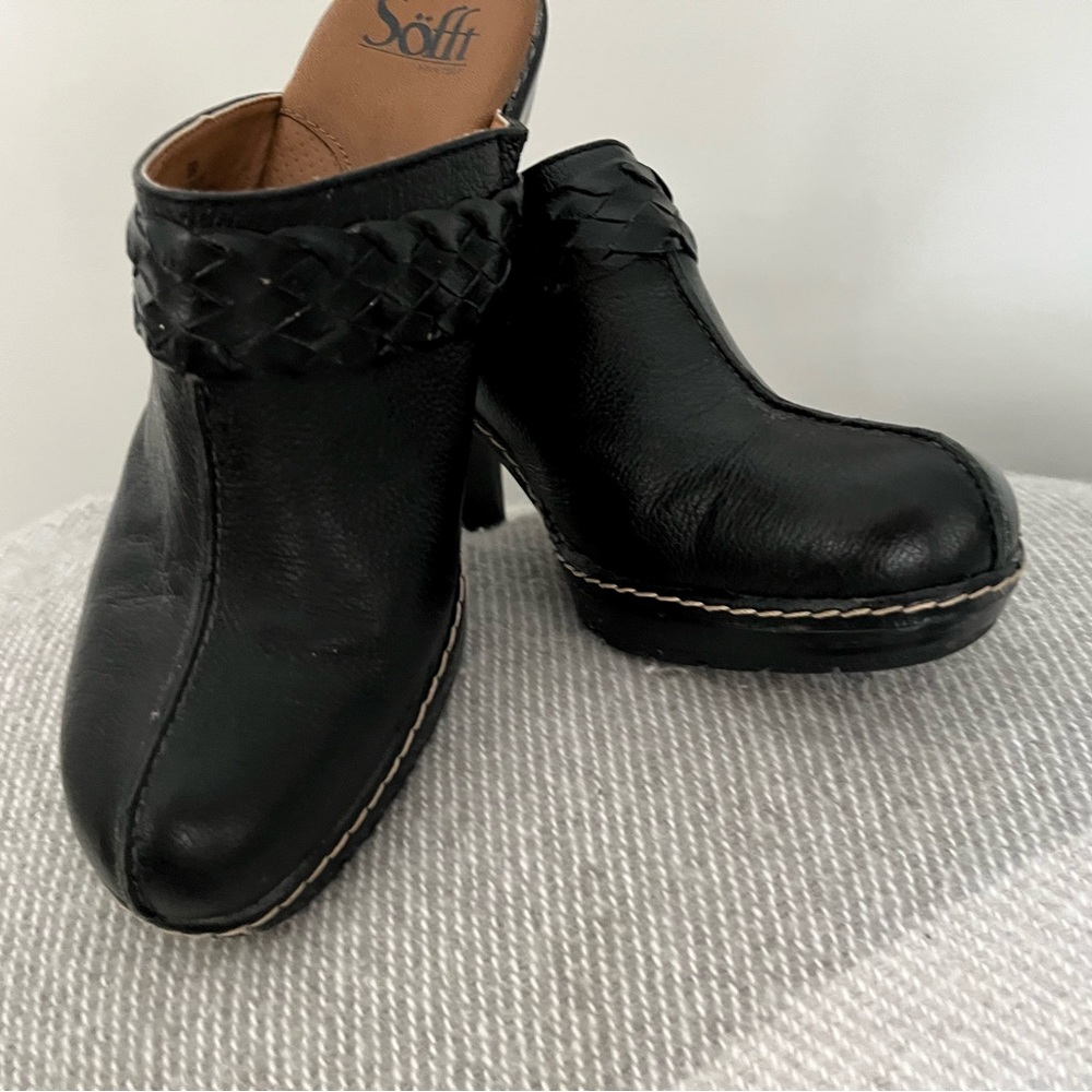 Sofft Leather Mules w/ heel